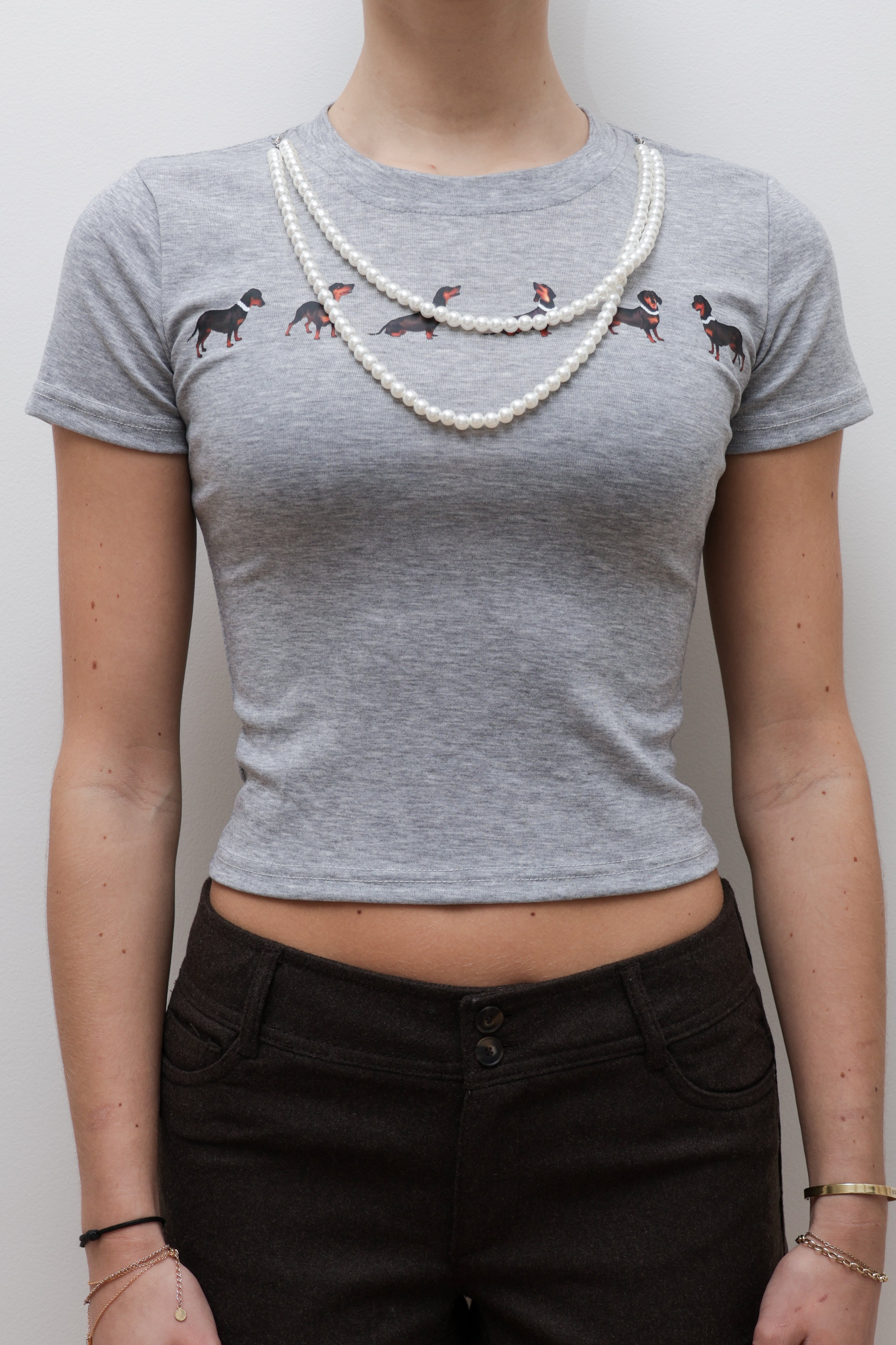 PRINTED TOP WITH PEARL DETAIL