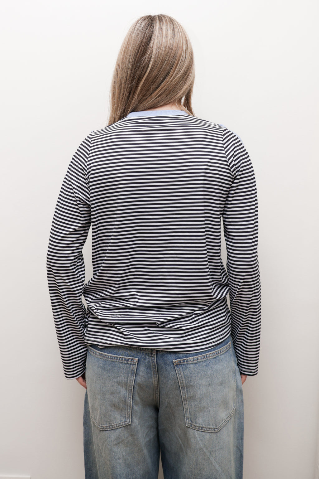 STRIPED CUT-OUT SHOULDER LONG SLEEVE TOP