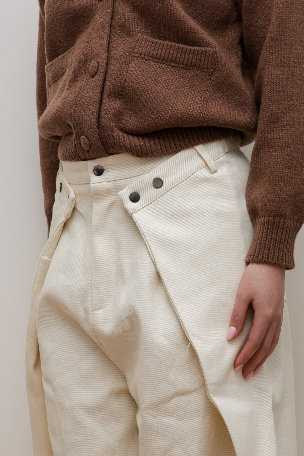 FOLD-FRONT WIDE LEG PANTS