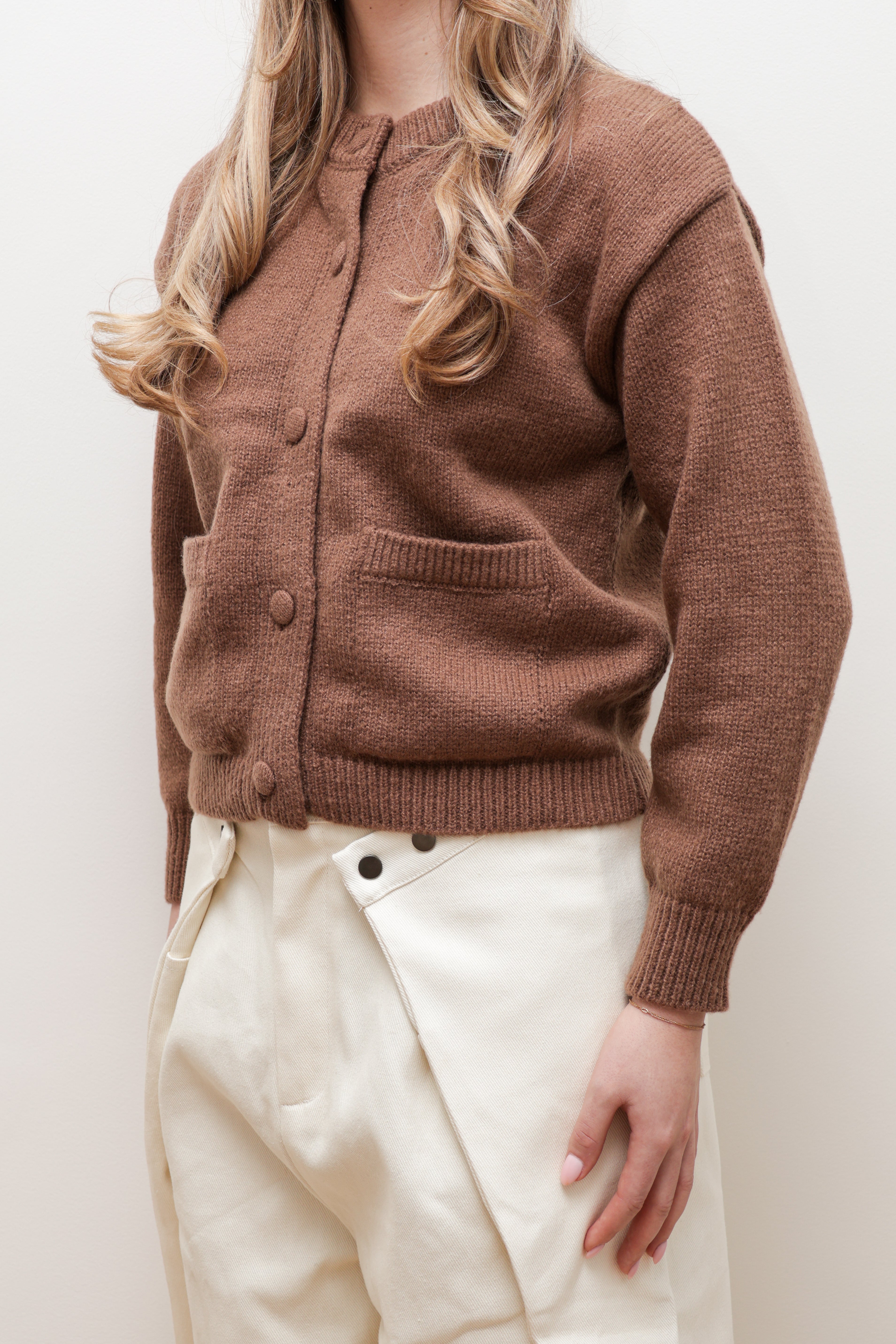 BUTTONED KNIT CARDIGAN