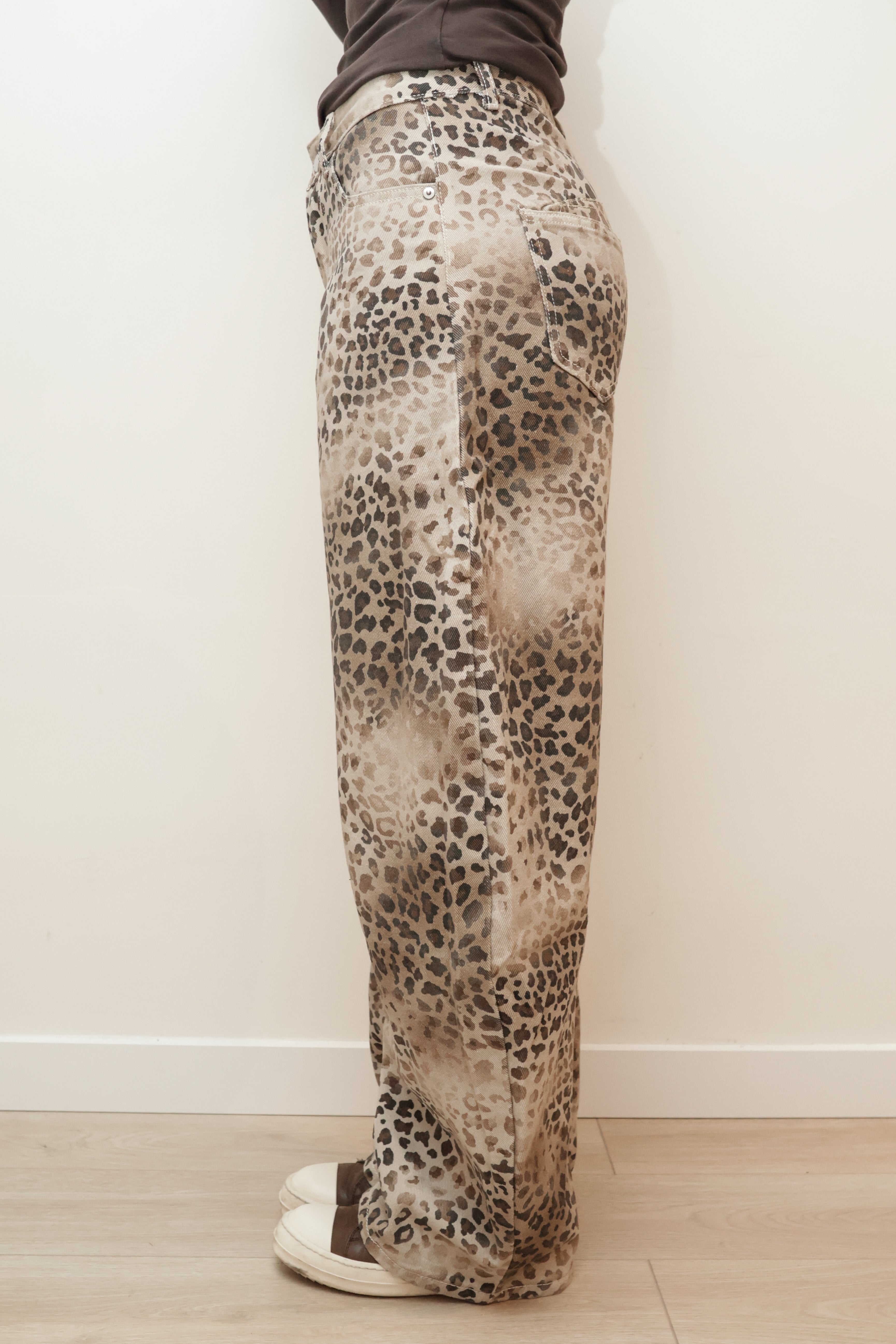 LEOPARD BALLOON FIT BARREL PANTS